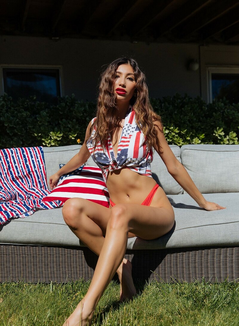 Лира, 23 года, 10 размер груди