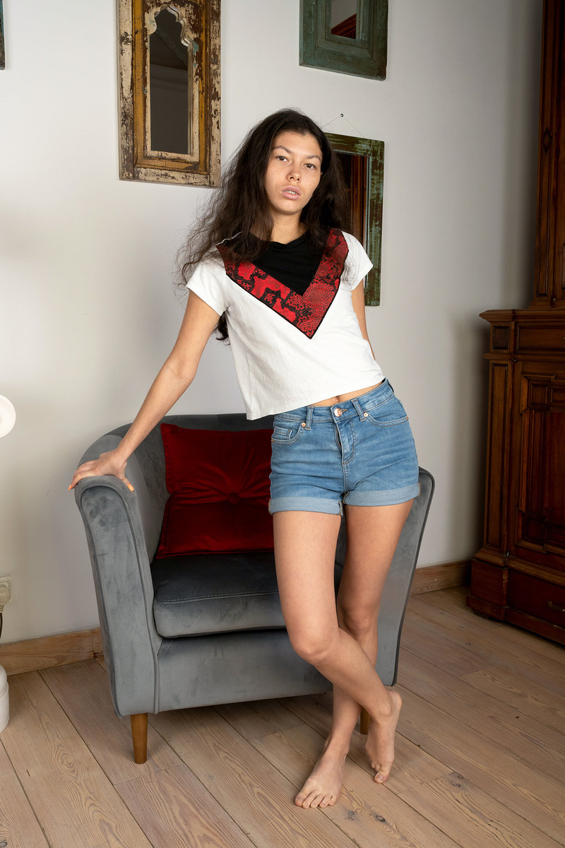 Альбина, 22 года, 5 размер груди